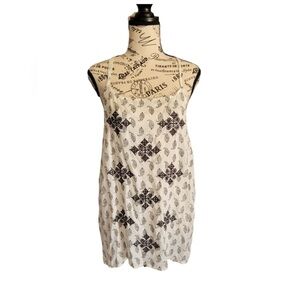 Lucky Brand Embroidered White with Black Pattern Tank Top - L